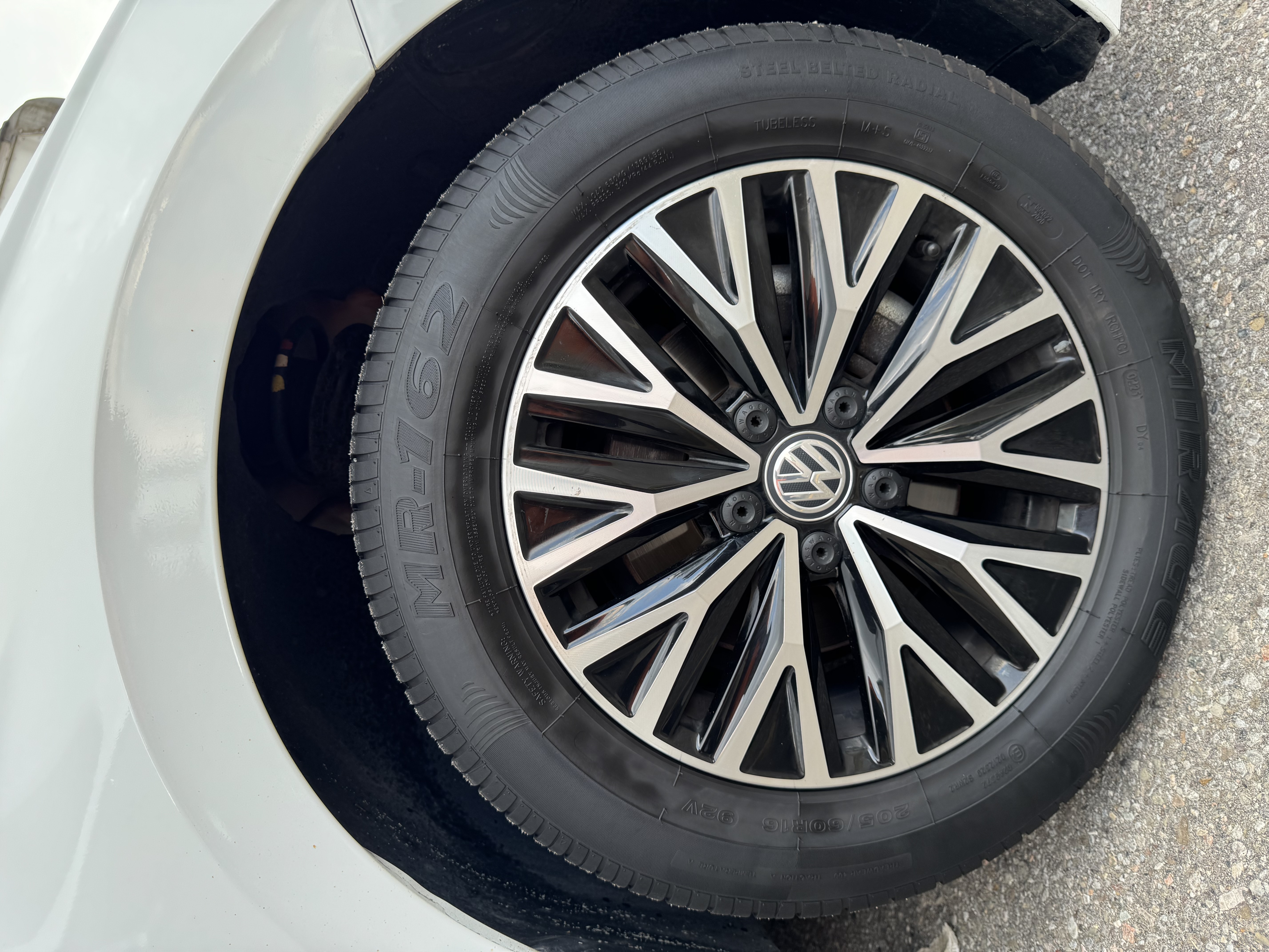 Wheel and tire detailing